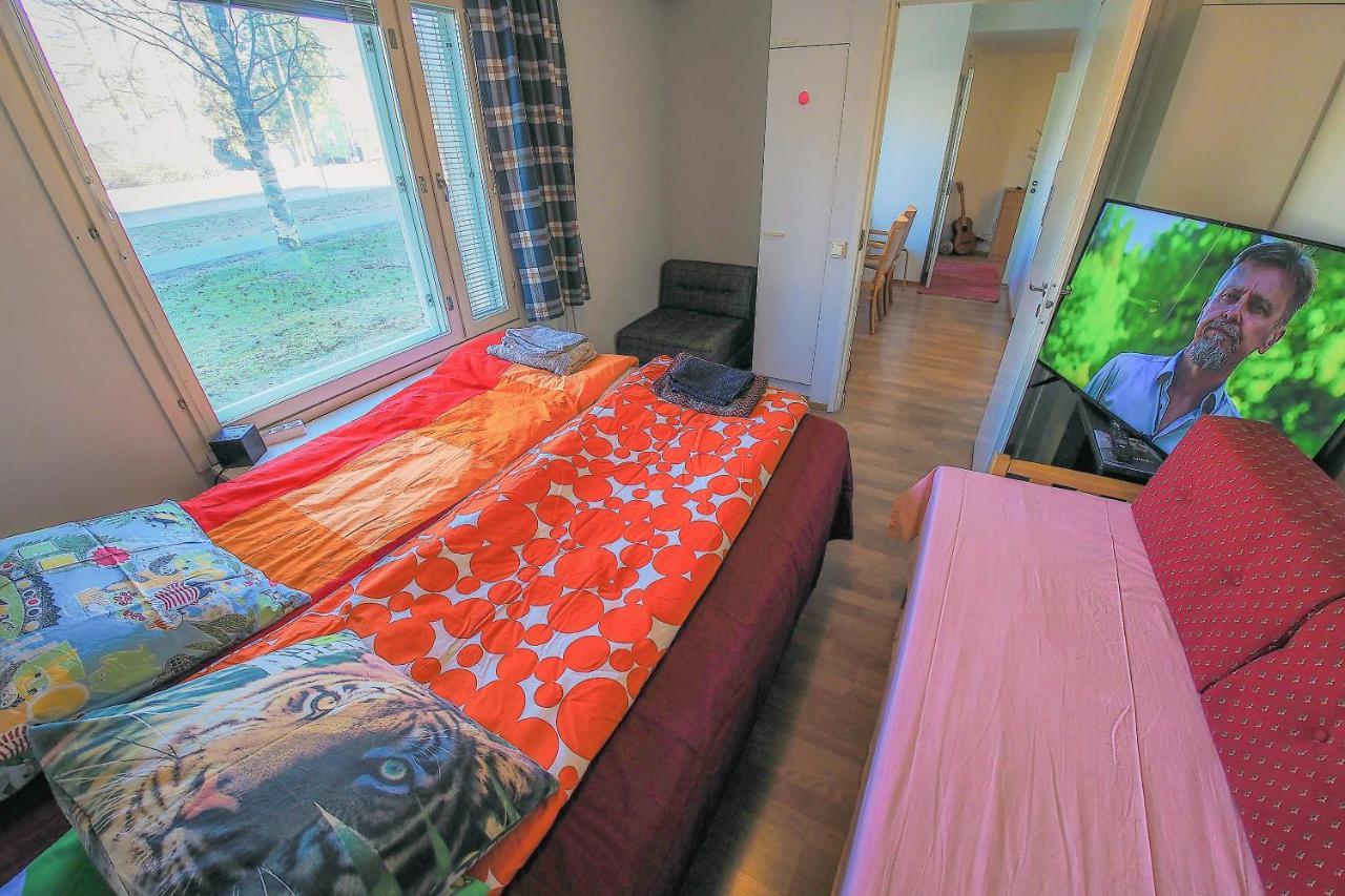 Bondo Oulu Privateroom-Yksityinenhuone-Личнаяkомната Into Centre-University-Bustrainstation,Sauna Bagian luar foto
